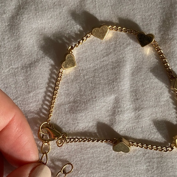 Delicate heart golden bracelet - Picture 3 of 3